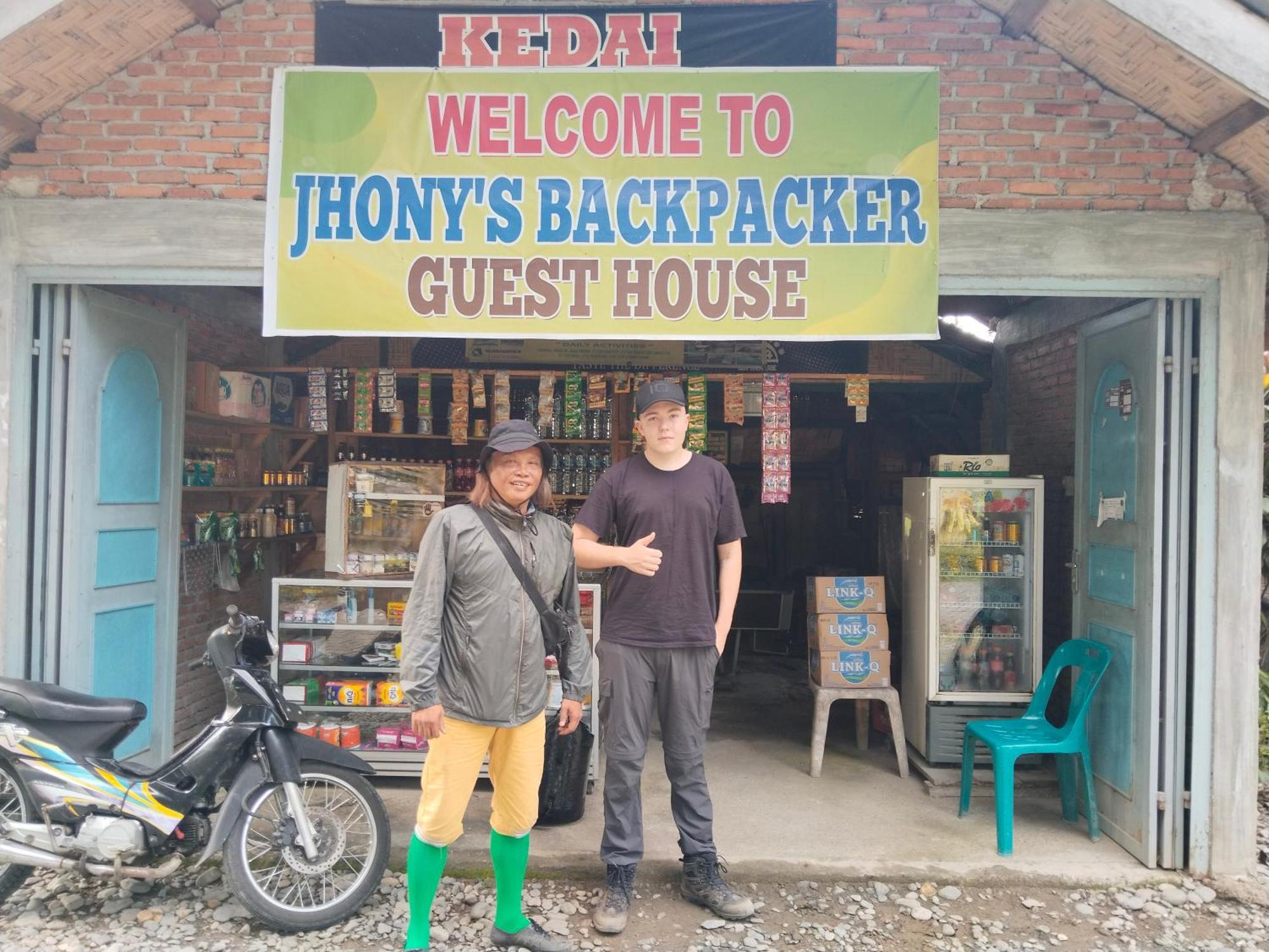 Jhony'S Backpacker-Guest House Only Stay Here Book Treking With Us Букіт-Лаванґ Екстер'єр фото